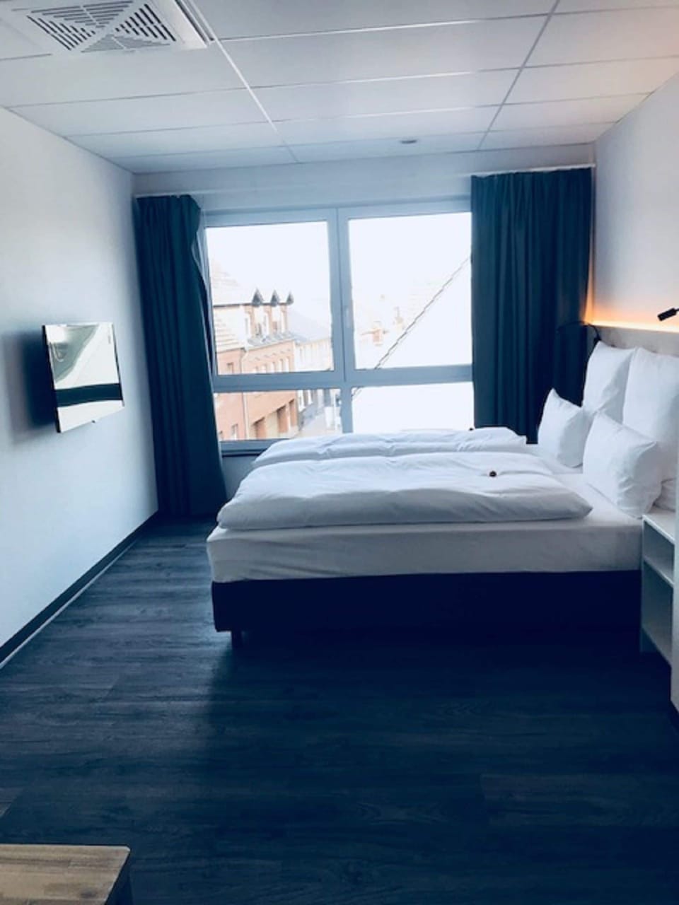 Junior Suite, 1 Double Bed with Sofa bed, Non Smoking, Refrigerator | Premium bedding, minibar, in-room safe, desk