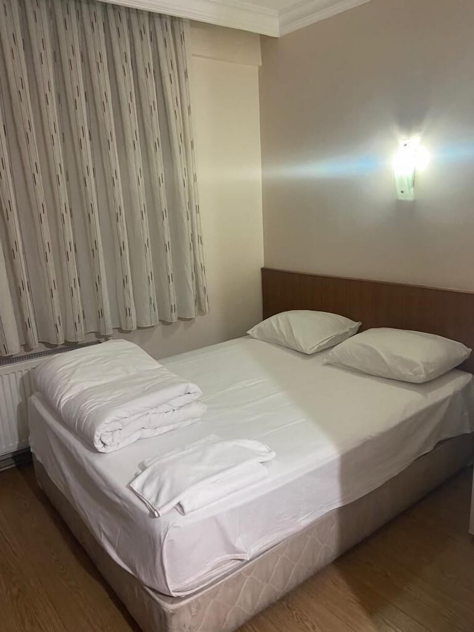 Standard Double Room | Minibar, desk, soundproofing, free WiFi