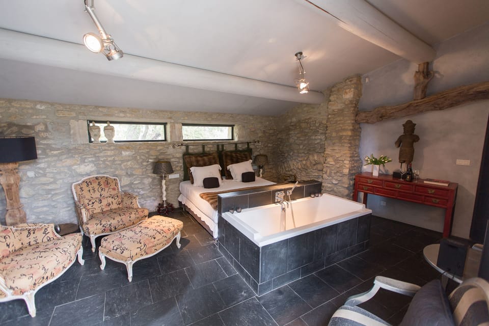 Deluxe Double or Twin Room | Blackout drapes, free WiFi, bed sheets