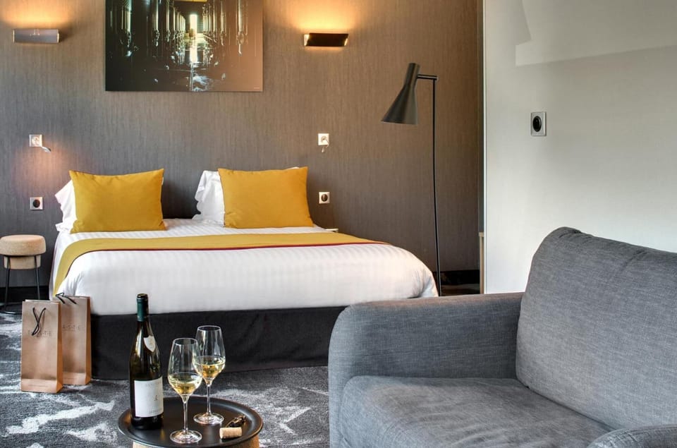 In-room safe, desk, blackout drapes, soundproofing