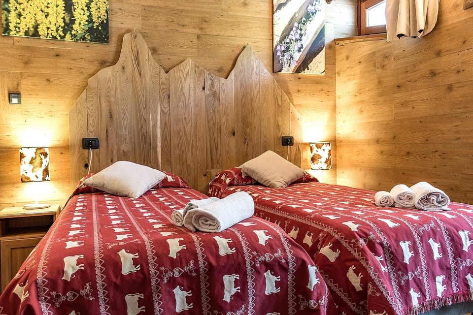 Double or Twin Room (second floor) | In-room safe, free WiFi