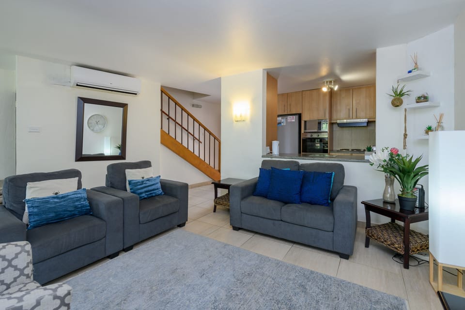 Classic Villa, 3 Bedrooms | Living room | Flat-screen TV