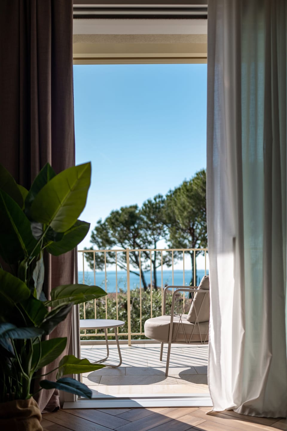 Superior Apartment, 2 Bedrooms, Accessible, Lake View | In-room safe, individually decorated, individually furnished, desk