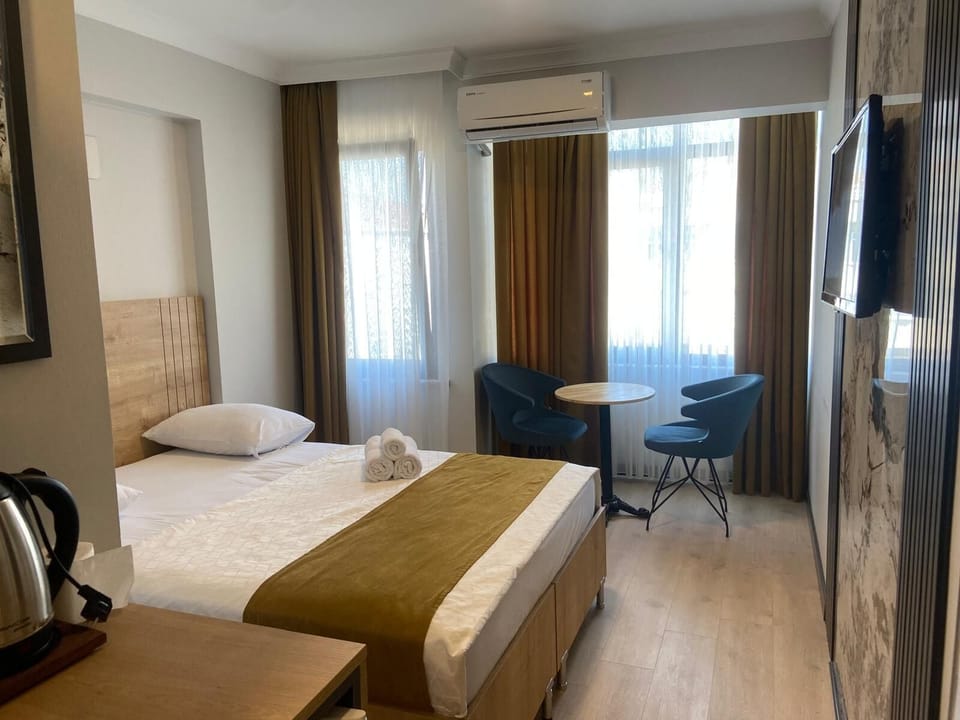 Double Room, 1 Double Bed | Desk, free WiFi, bed sheets