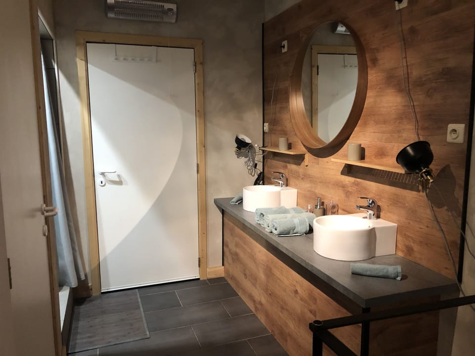 Classic Studio Suite | Premium bedding, minibar, individually decorated, individually furnished