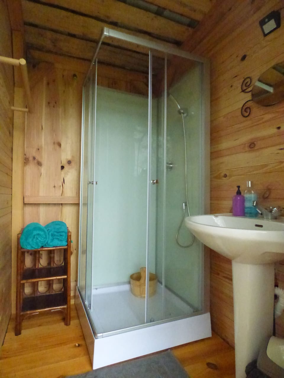 Panoramic Tent, Shared Bathroom | Bathroom | Shower, free toiletries