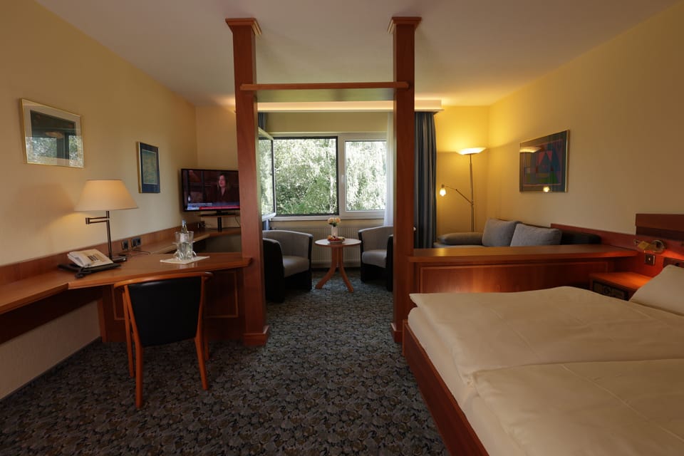 Comfort Double or Twin Room | Hypo-allergenic bedding, desk, laptop workspace, blackout drapes