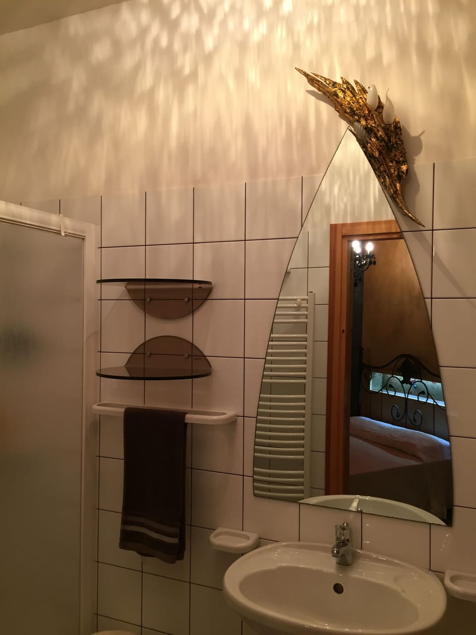 Comfort Double Room | Bathroom | Shower, bathrobes, towels