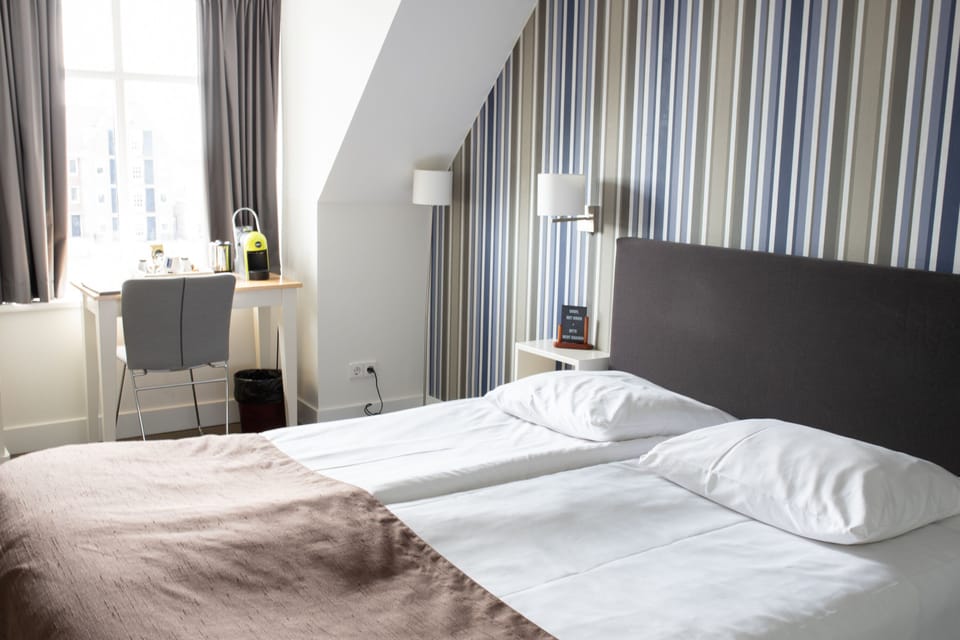 Standard Double Room | In-room safe, desk, blackout drapes, iron/ironing board