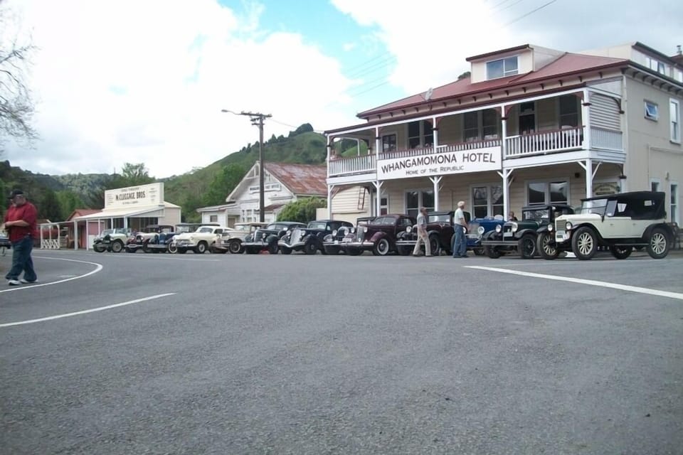 Whangamomona Hotel