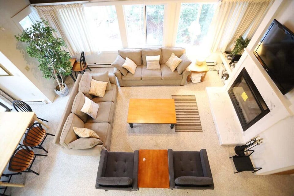 Waterville Valley Condo Family Room
