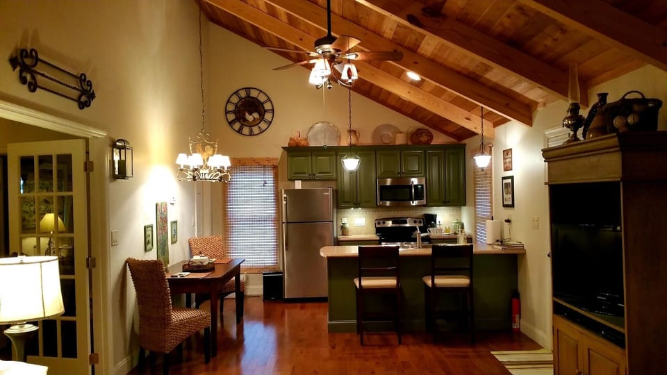 Stoneridge Cottage II Great Room