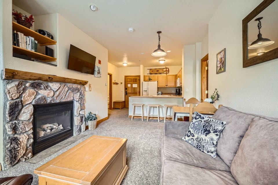 Bright Spacious Condo