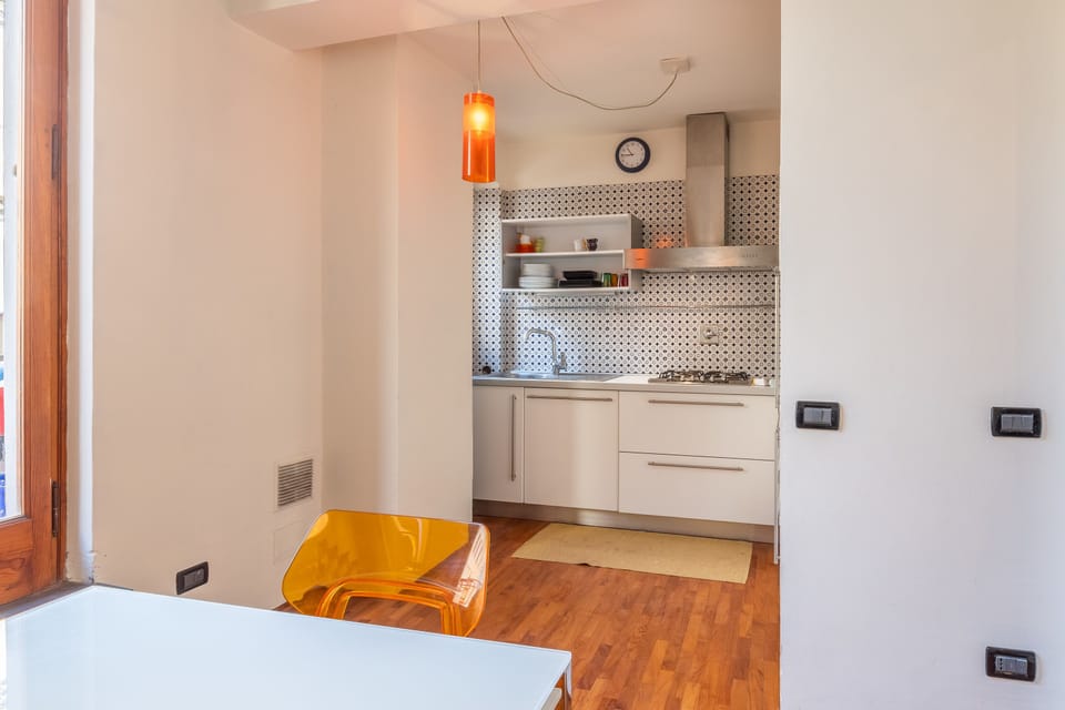 Comfort Apartment, Multiple Beds, Non Smoking | Private kitchen | Fridge, microwave, oven, stovetop