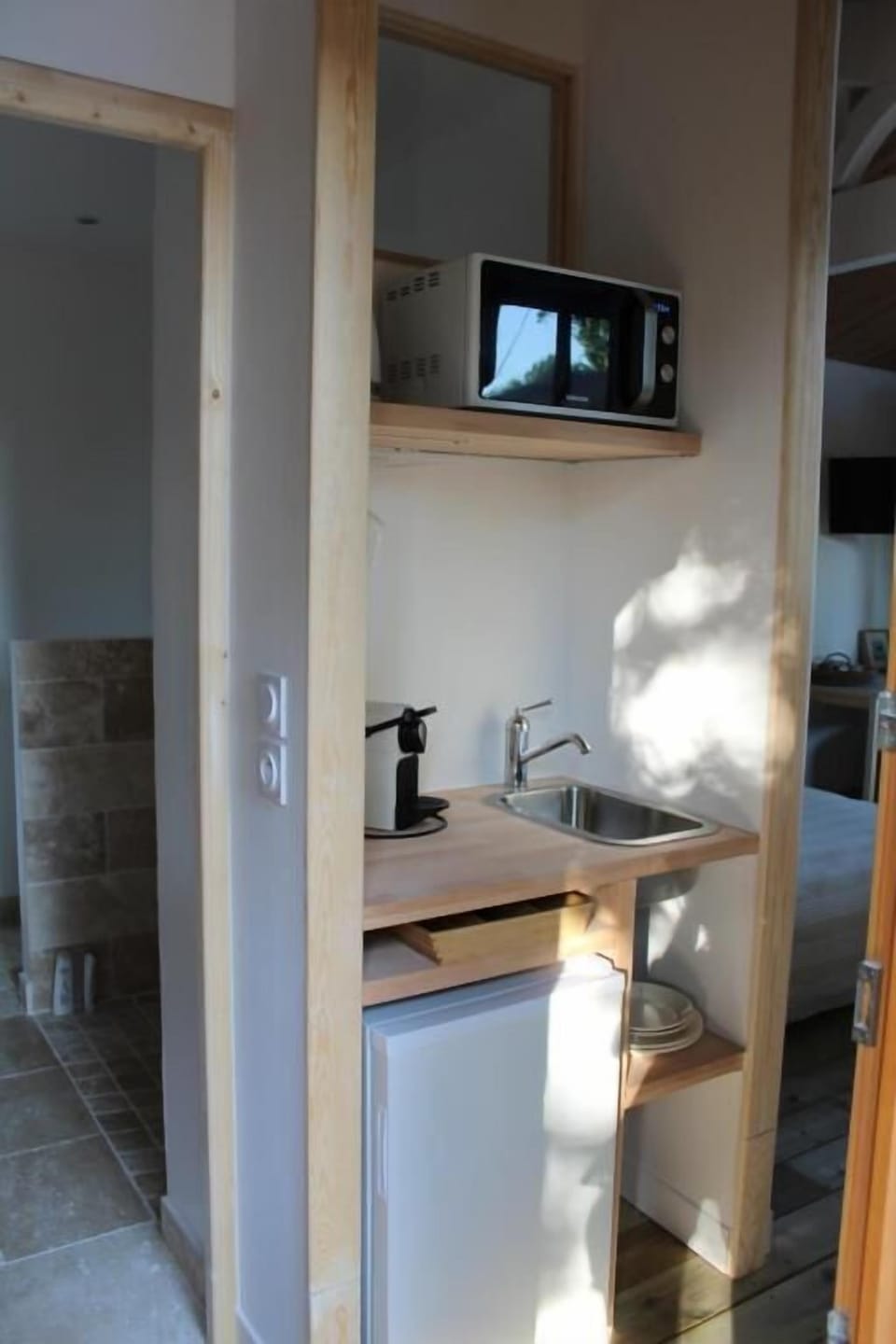 Superior Double Room, Private Bathroom, Garden View (Le Ferret) | Private kitchen | Highchair