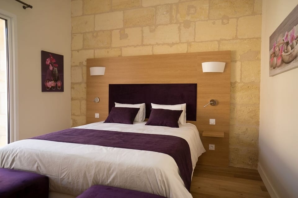 Standard Double Room, Private Bathroom, Courtyard View | 1 bedroom