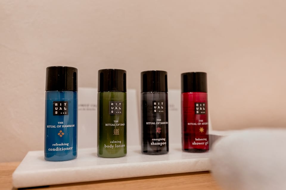 Double Room, Balcony, Sea View | Bathroom amenities | Shower, free toiletries, hair dryer, bathrobes