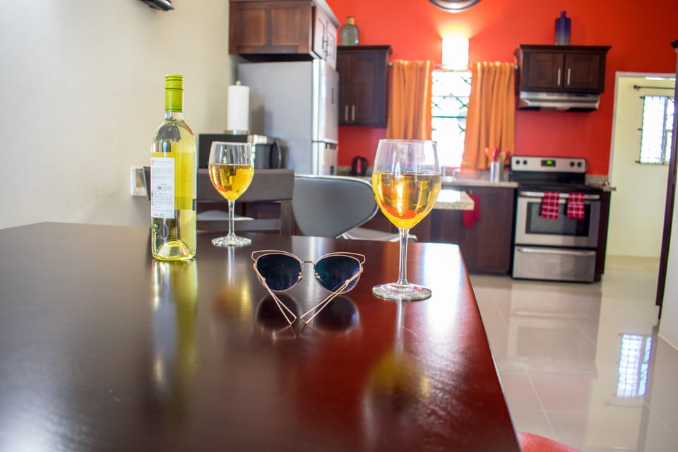 Family Villa, 3 Bedrooms, Garden View | In-room dining