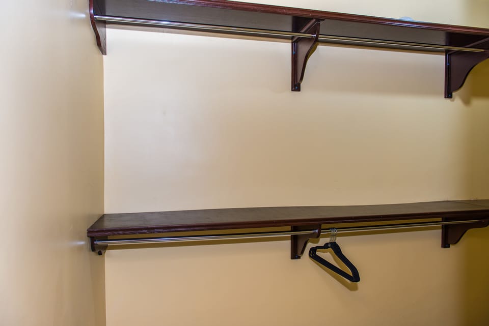 Family Apartment, Mountain View | 3 bedrooms, Egyptian cotton sheets, premium bedding, in-room safe
