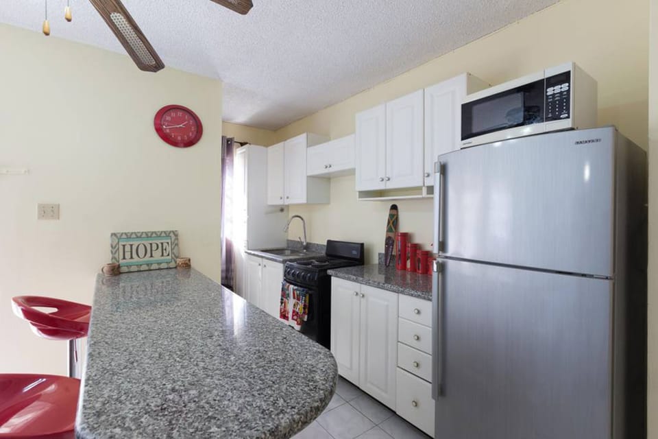 Business Apartment, 1 Bedroom | Private kitchen | Full-size fridge, microwave, oven, stovetop