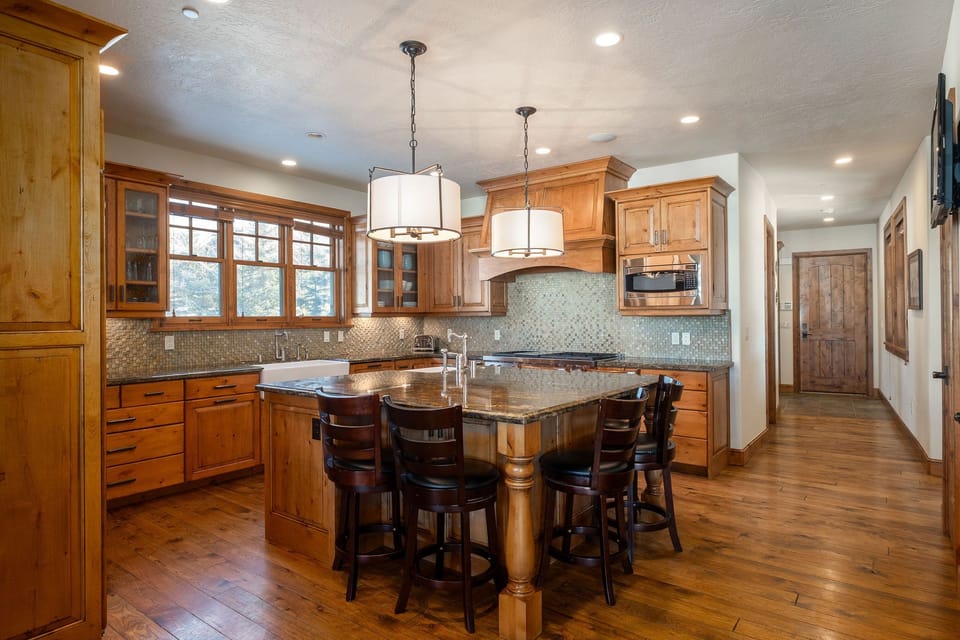 Versatile kitchen island with seating for 6