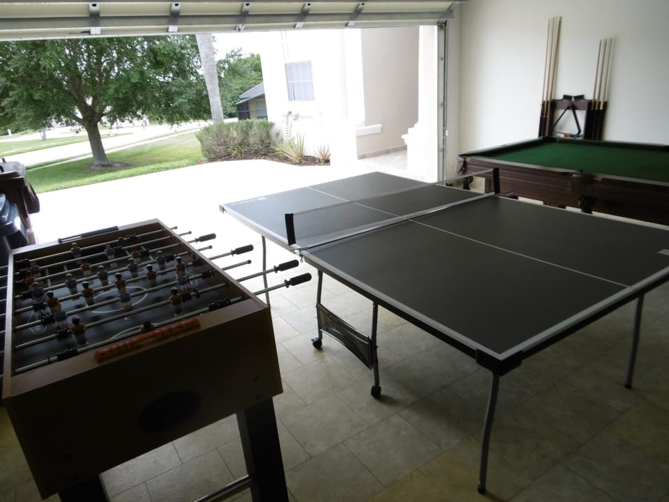 Garage - Gaming Room