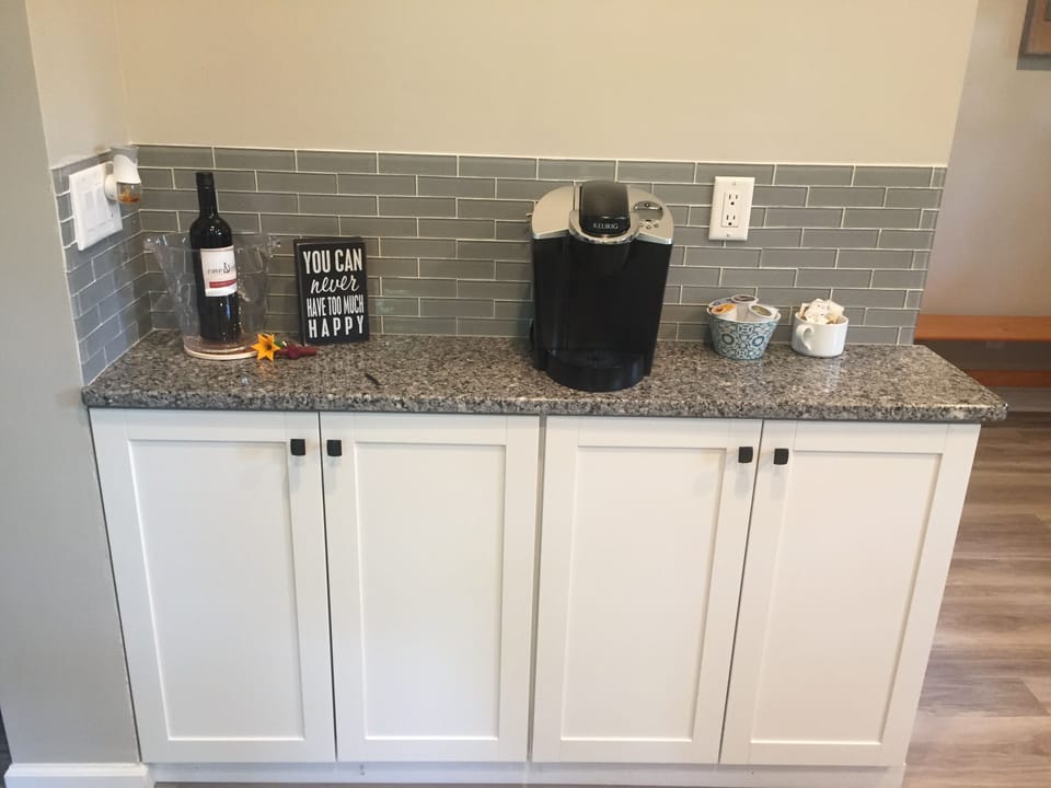 Coffee bar with Keurig