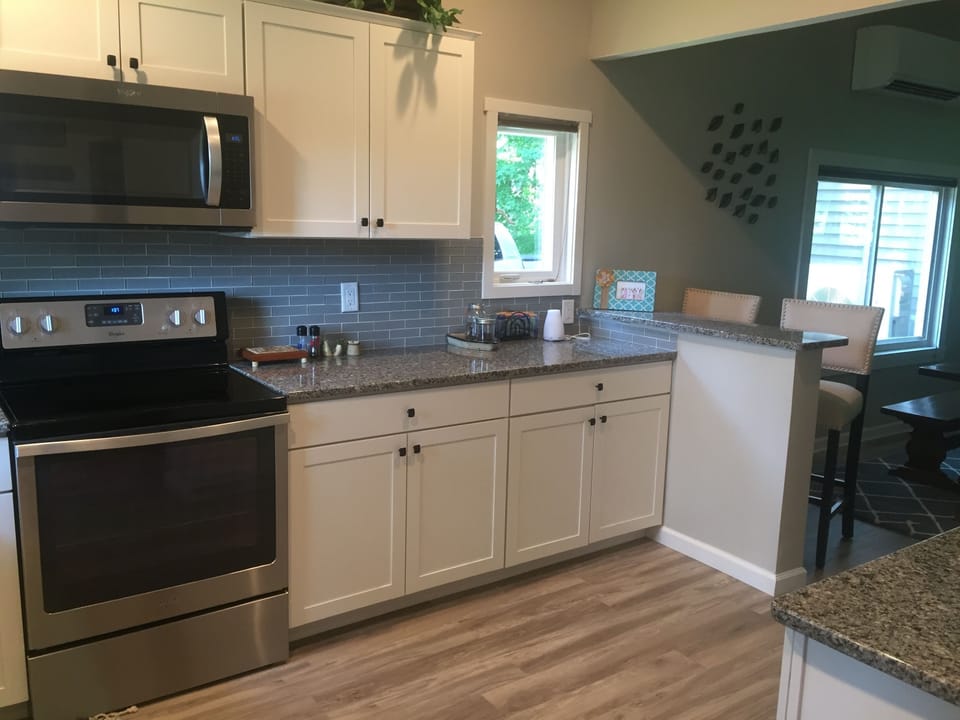 Granite counters with eat at bar 