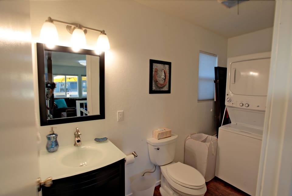 Upstairs bathroom 