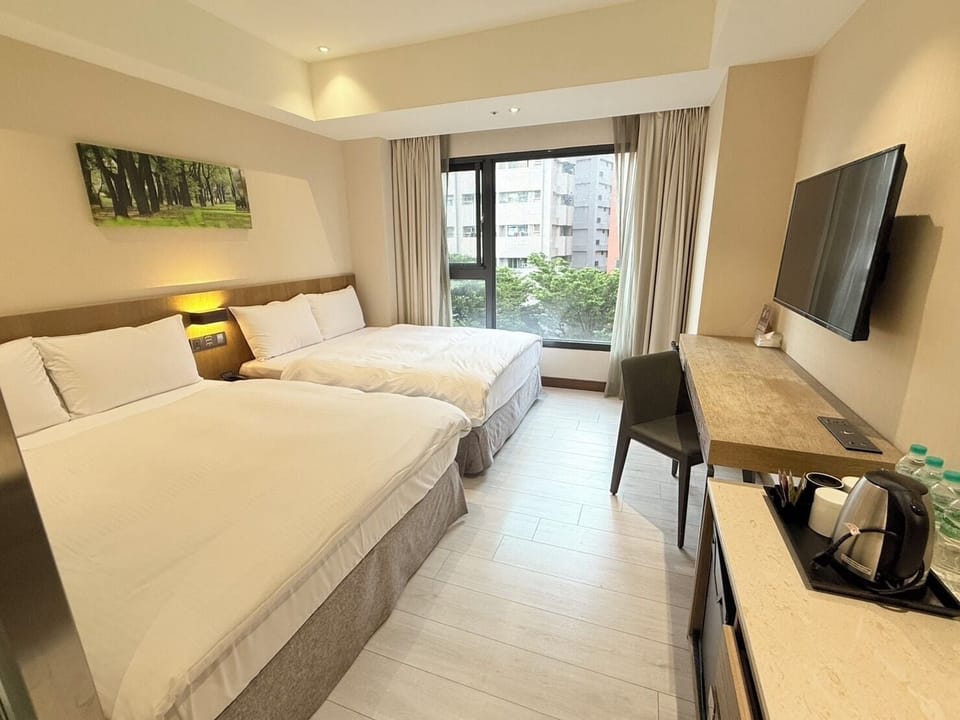 Down comforters, in-room safe, desk, free WiFi