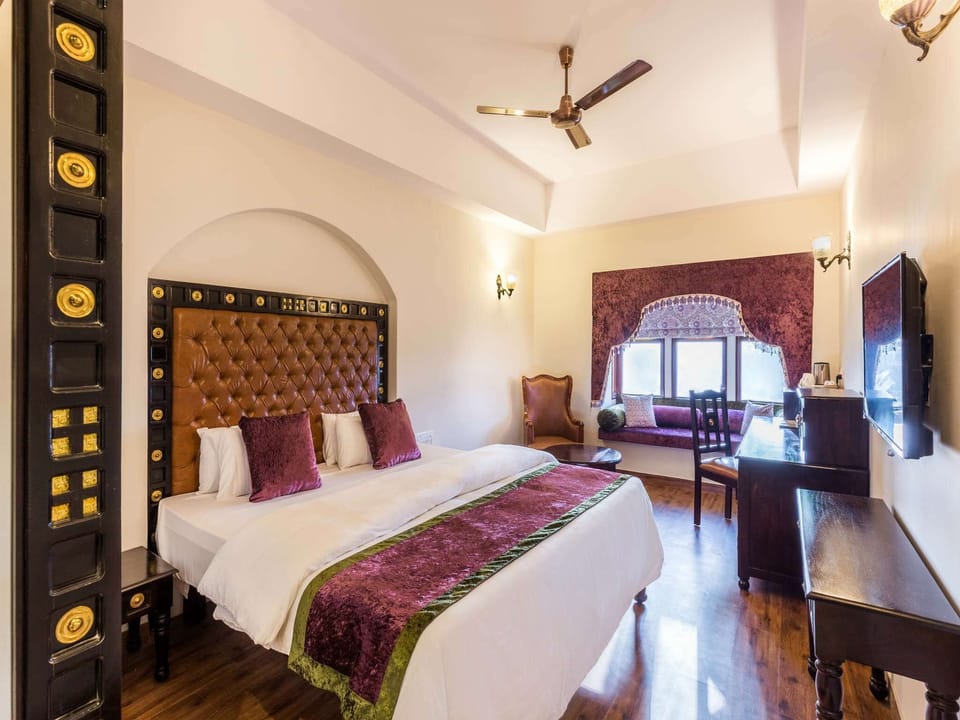 Superior Double Room, 1 Double Bed | In-room safe, desk, blackout drapes, iron/ironing board