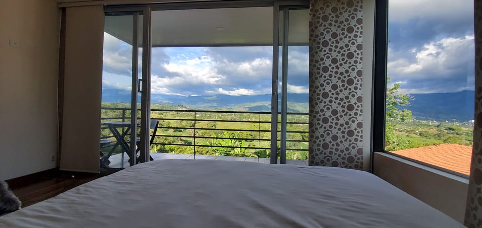 Master room with mountain and city view