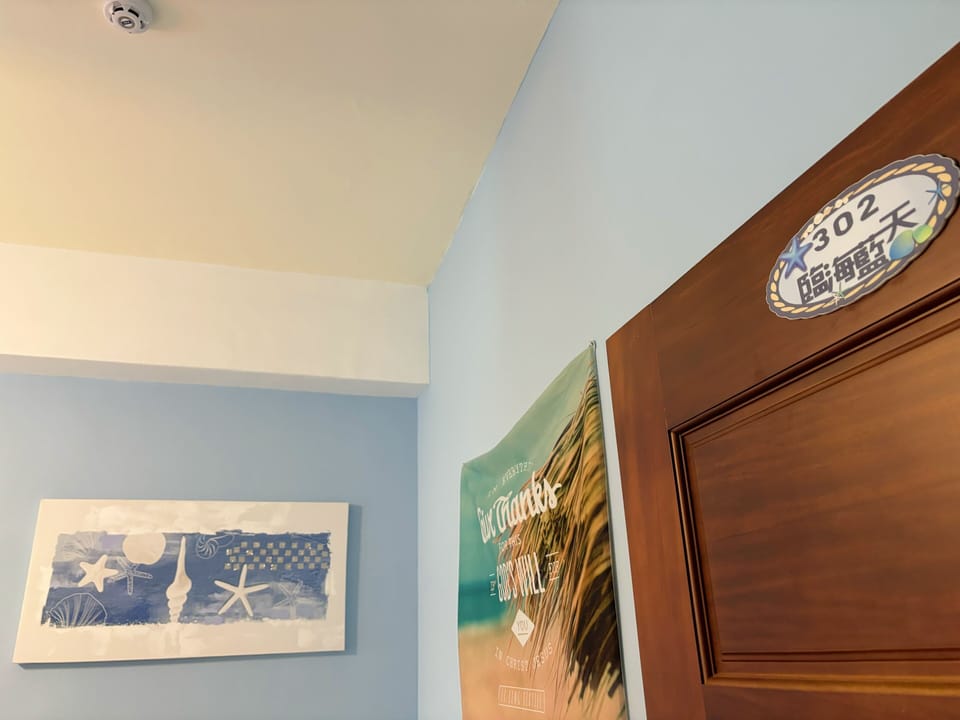 Signature Double Room, 2 Twin Beds, Non Smoking | Desk, blackout drapes, free WiFi, bed sheets