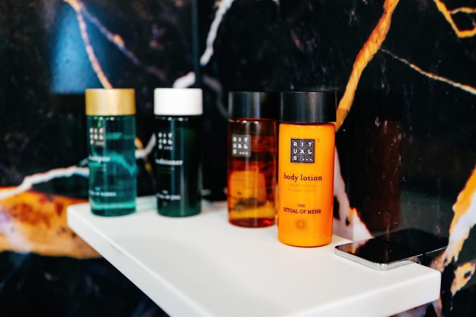 Bathroom amenities