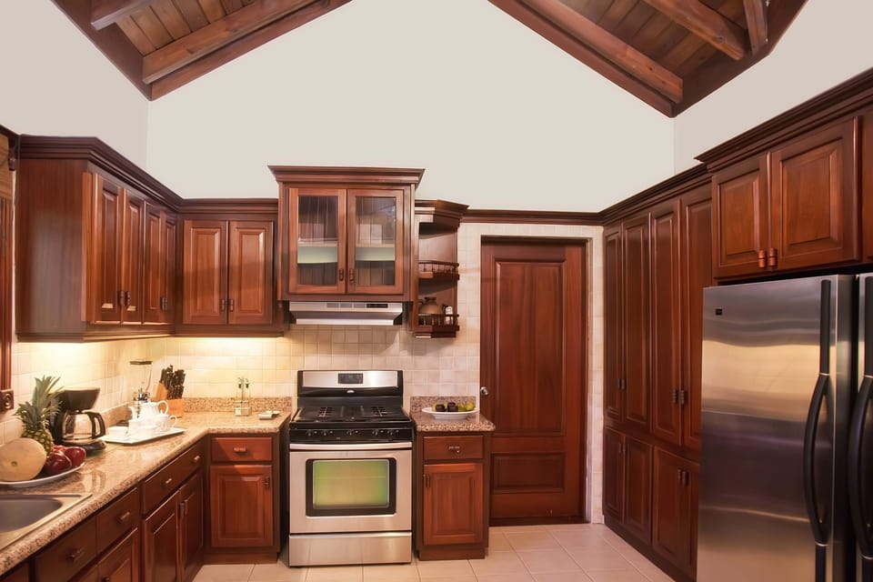 Villa, 1 King Bed, Non Smoking | Private kitchen | Fridge, microwave, oven, stovetop
