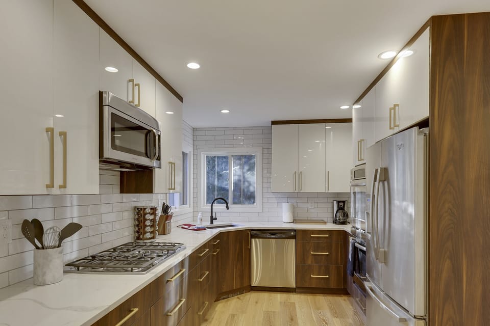 Fully Equipped Chef's Kitchen