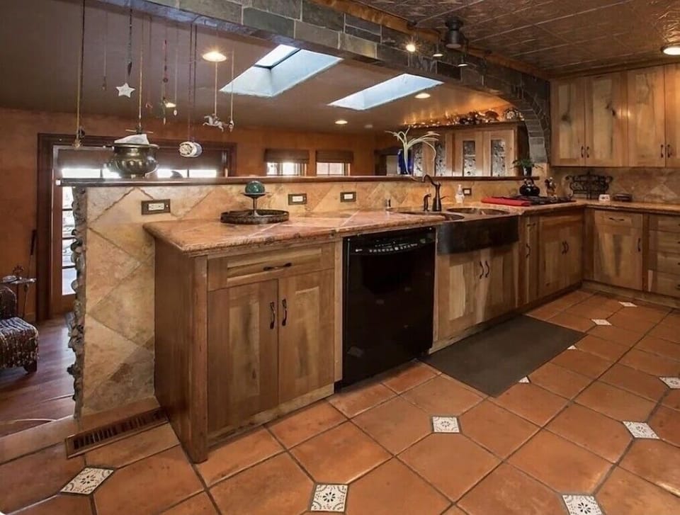 Kitchen area 