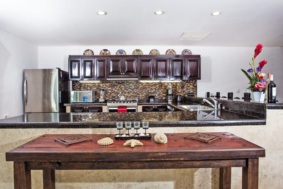 Villa, 5 Bedrooms | Private kitchen | Full-size fridge, microwave, oven, stovetop