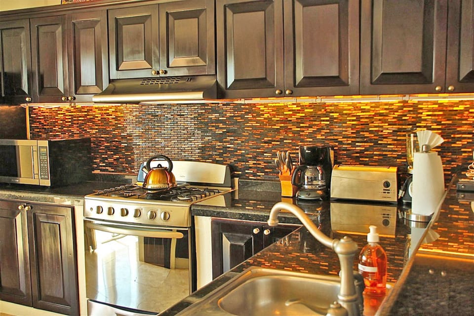 Villa, 5 Bedrooms | Private kitchen | Full-size fridge, microwave, oven, stovetop