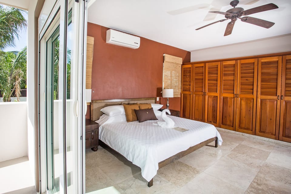Villa Izcalli by PRP House in Playa del Carmen