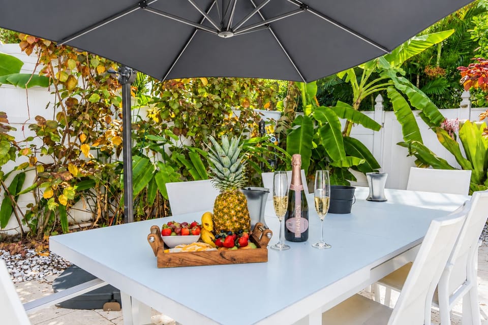 Plenty of outdoor dining space