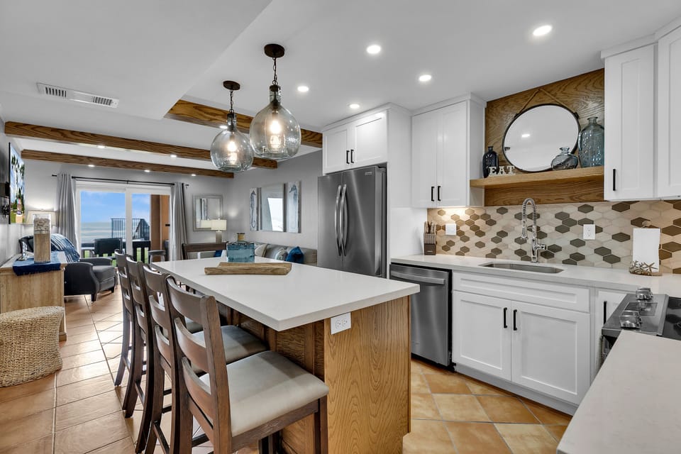 Open kitchen to the Living room