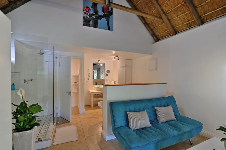 Honeymoon Suite, Garden View | In-room safe, individually decorated, individually furnished, desk