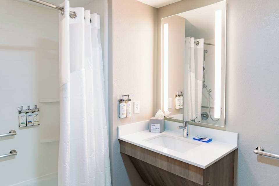 Suite, 2 Queen Beds, Accessible (Communications, Mobility) | Bathroom | Combined shower/tub, free toiletries, hair dryer, towels