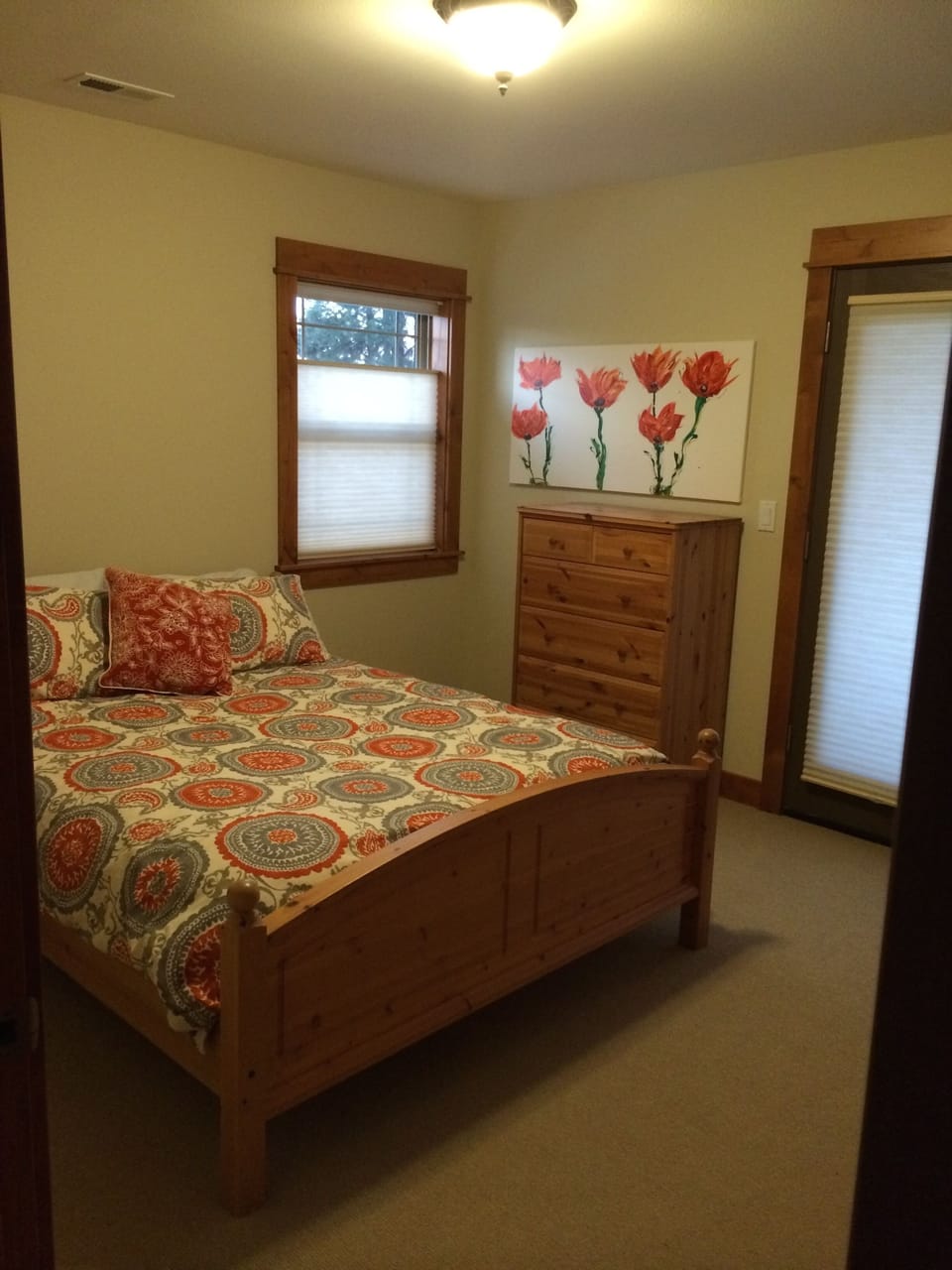 Third bedroom--with queen bed
