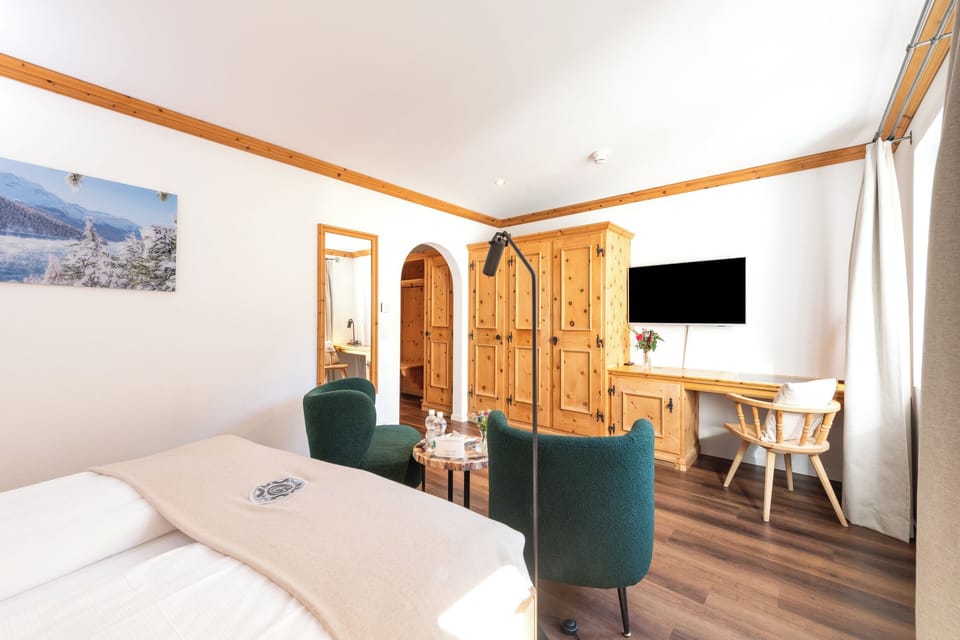Standard Double Room | Premium bedding, minibar, in-room safe, individually furnished