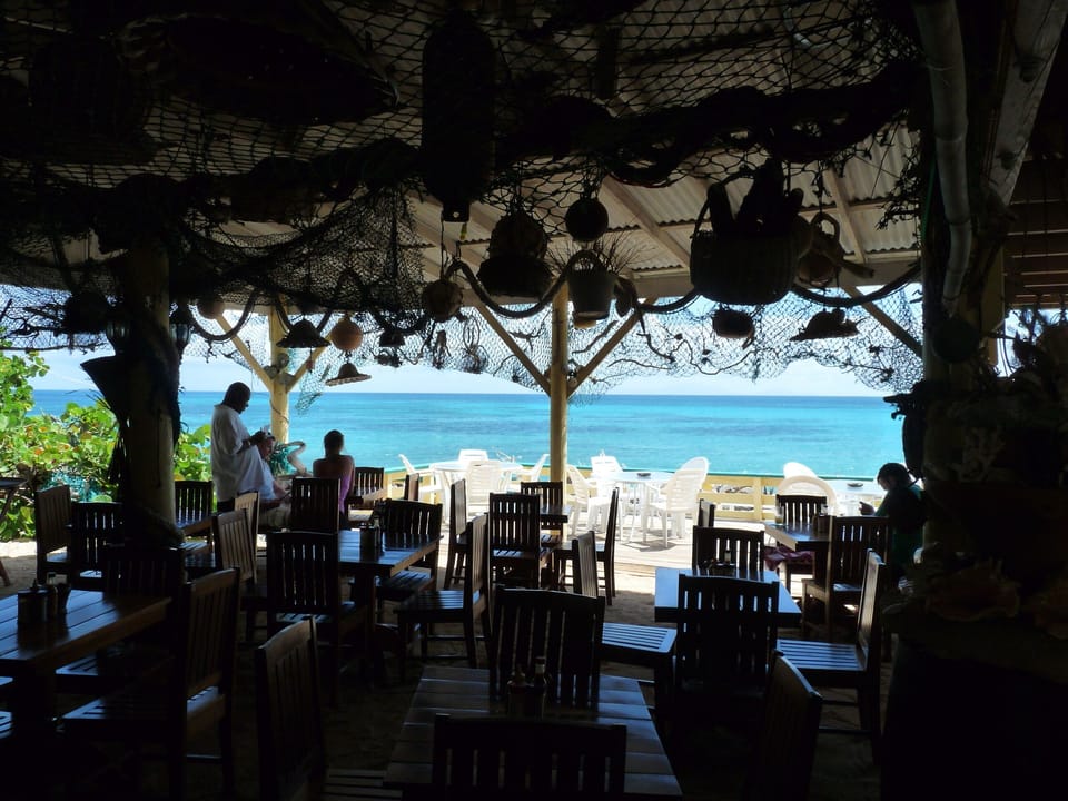 West Coast Beach Bar
