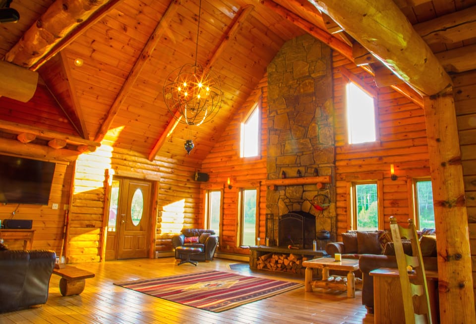 Cabin Great Room perfect for large group gatherings.
