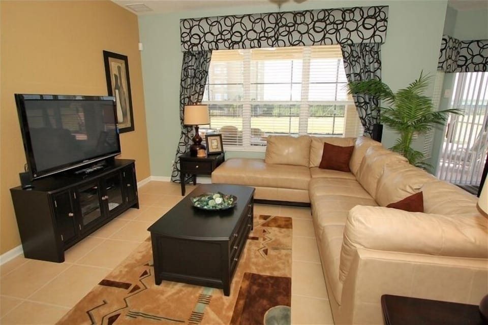 Family Room c/w TV & Home Entertainment System