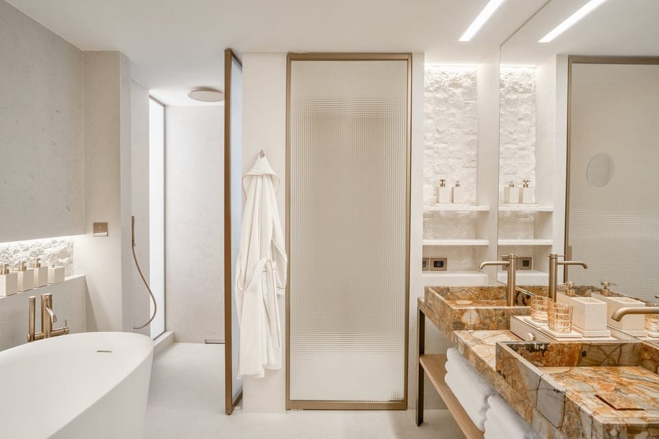 Eco-friendly toiletries, towels